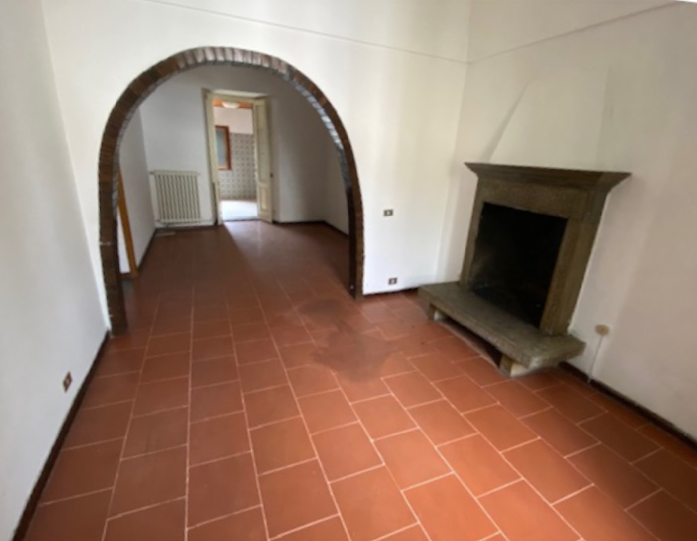 Ancient Building In The Centre property photograph