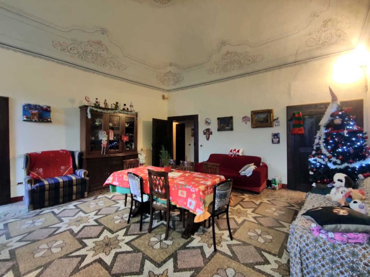 Antique Noble Palace With Panoramic Terrace property photograph