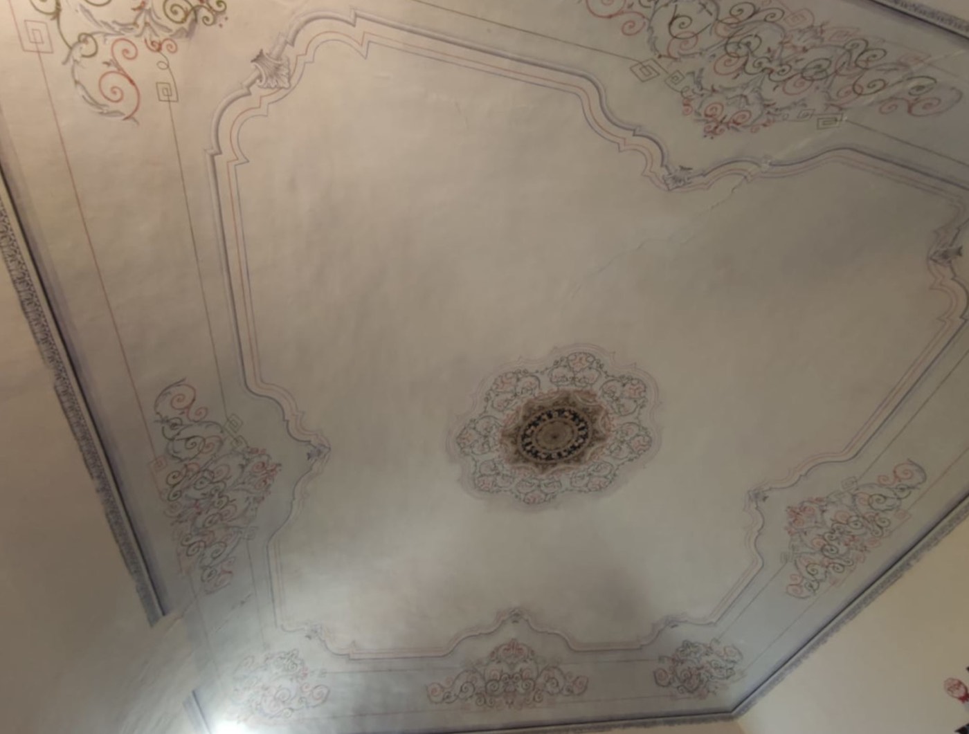 Antique Noble Palace With Panoramic Terrace property photograph