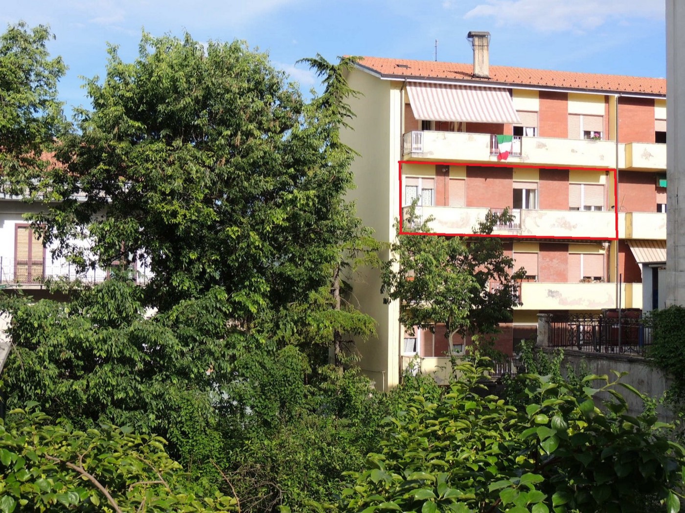 Apartment on the Third Floor with Garage and Cellar property photograph