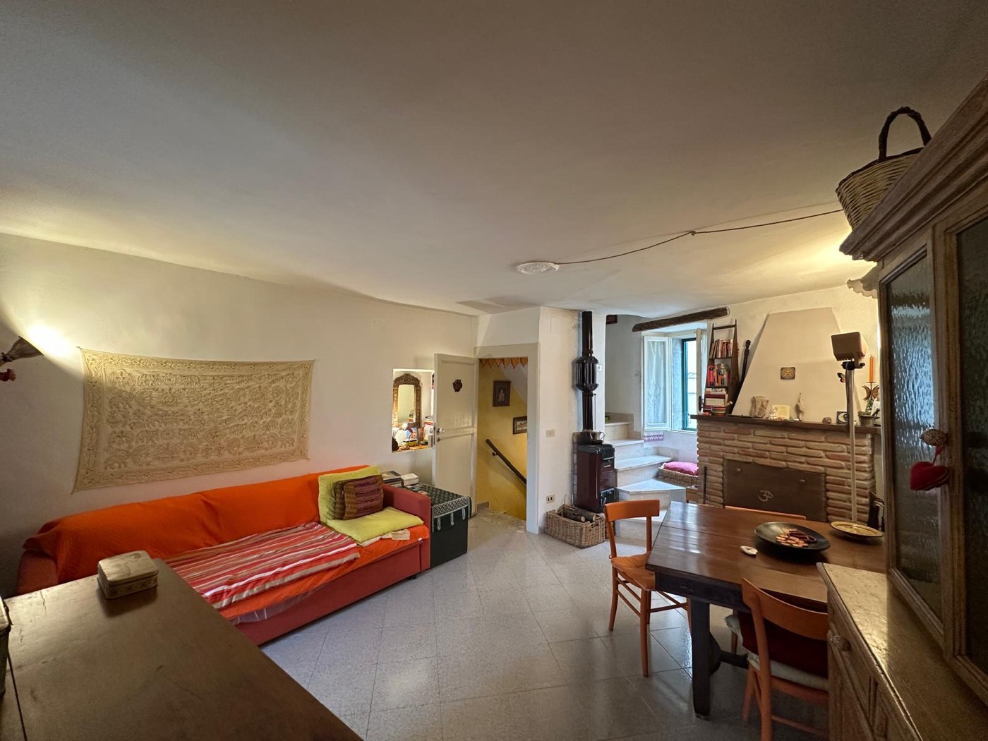 Charming Apartment in an Independent Building property photograph