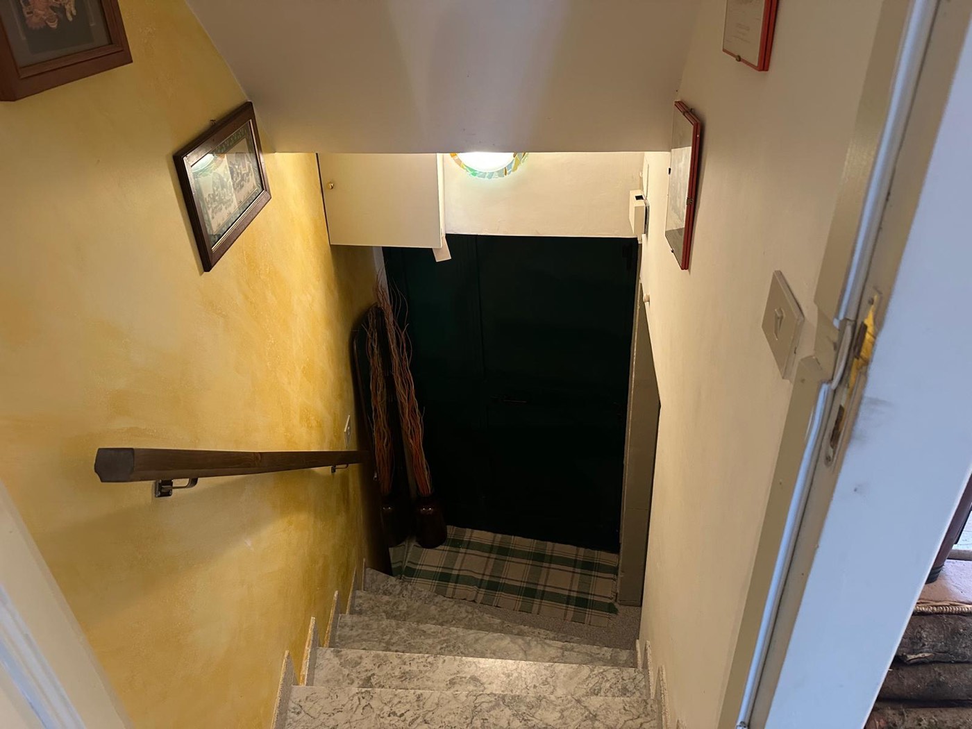 Charming Apartment in an Independent Building property photograph