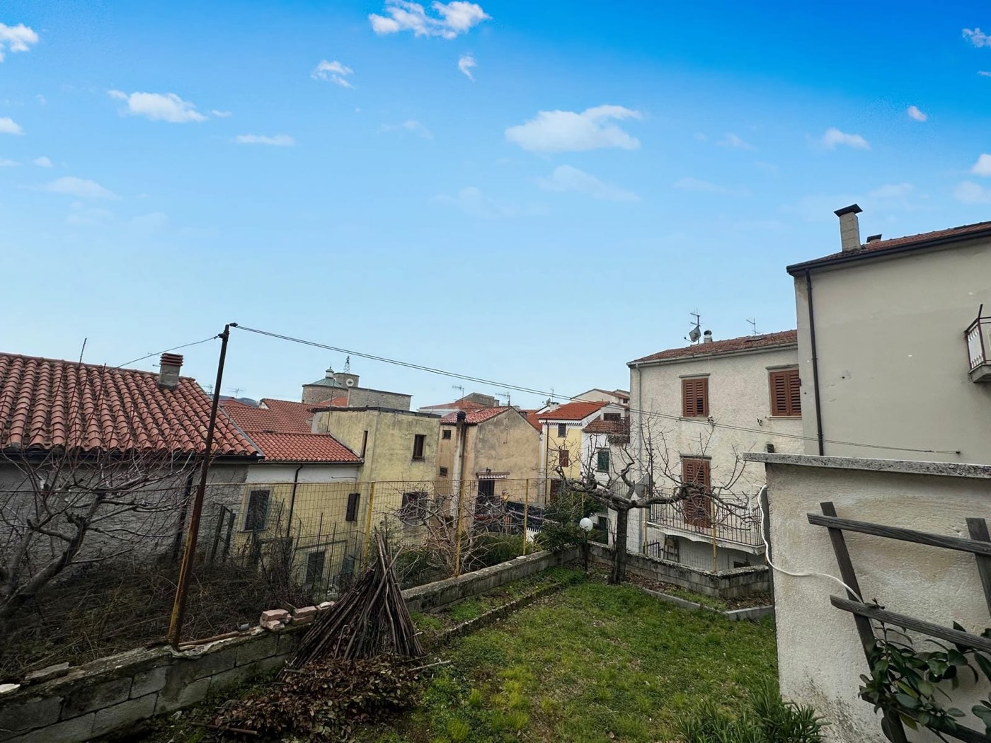 Charming Apartment in an Independent Building property photograph