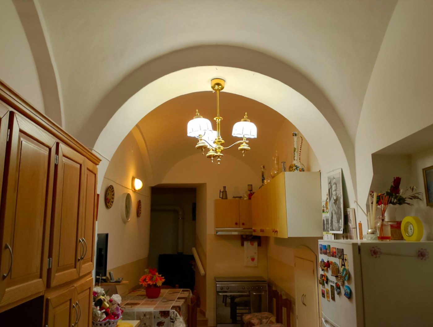 Apartment with Private Entrance in a Historic Building property photograph