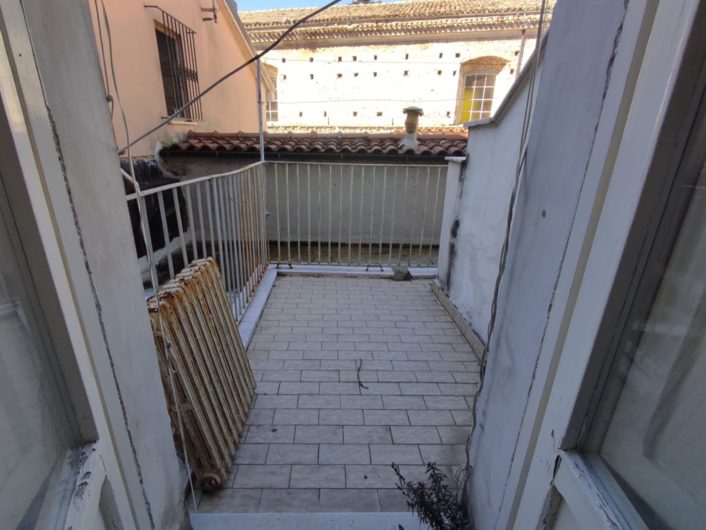 Apartment with Terrace and Garage in a Historic Building property photograph