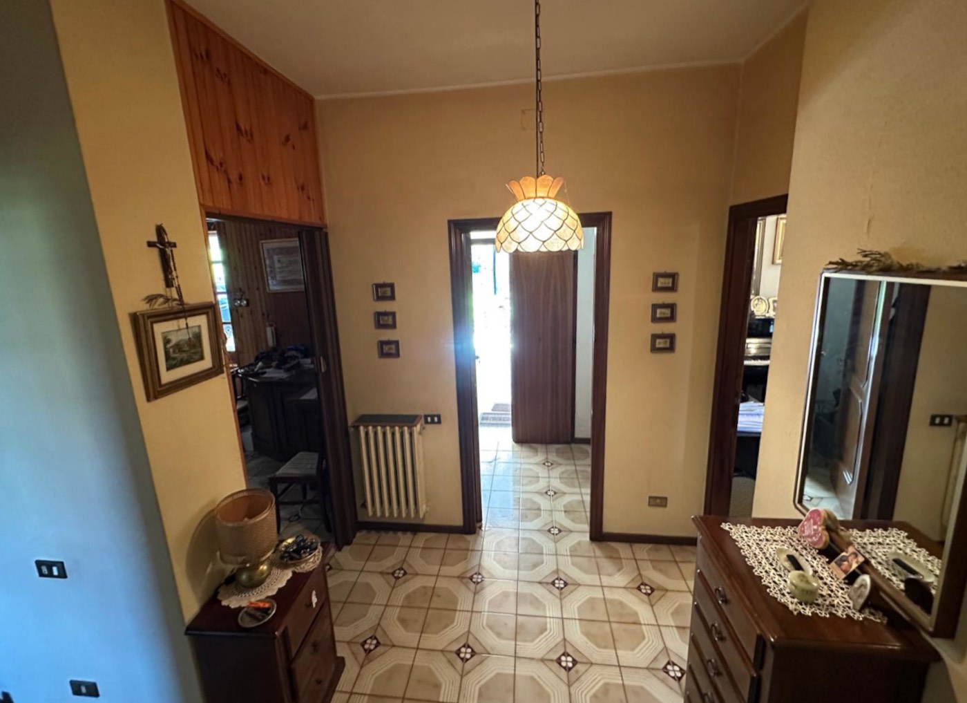 Detached Villa with Garden, Portico and Land property photograph