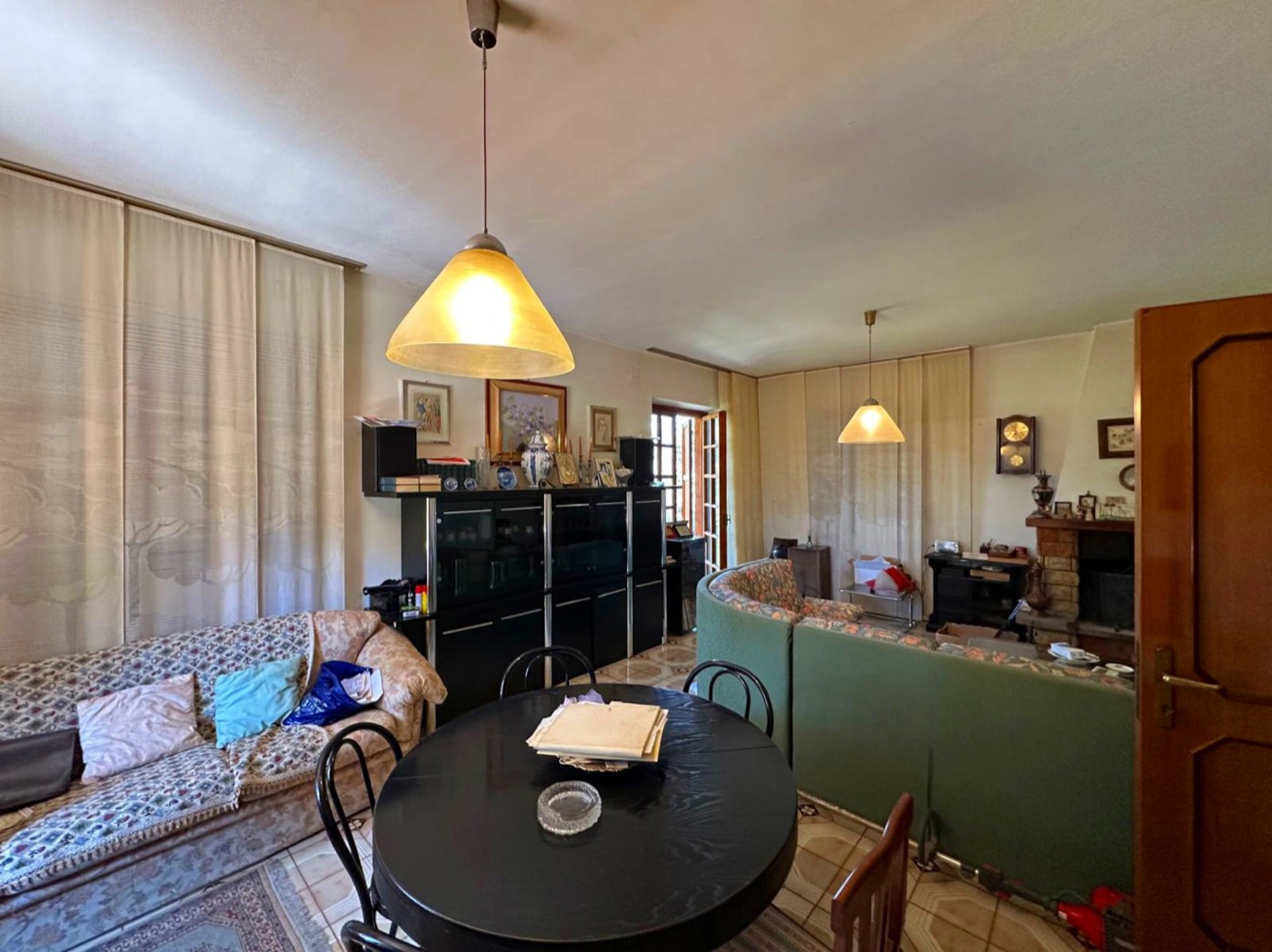 Detached Villa with Garden, Portico and Land property photograph