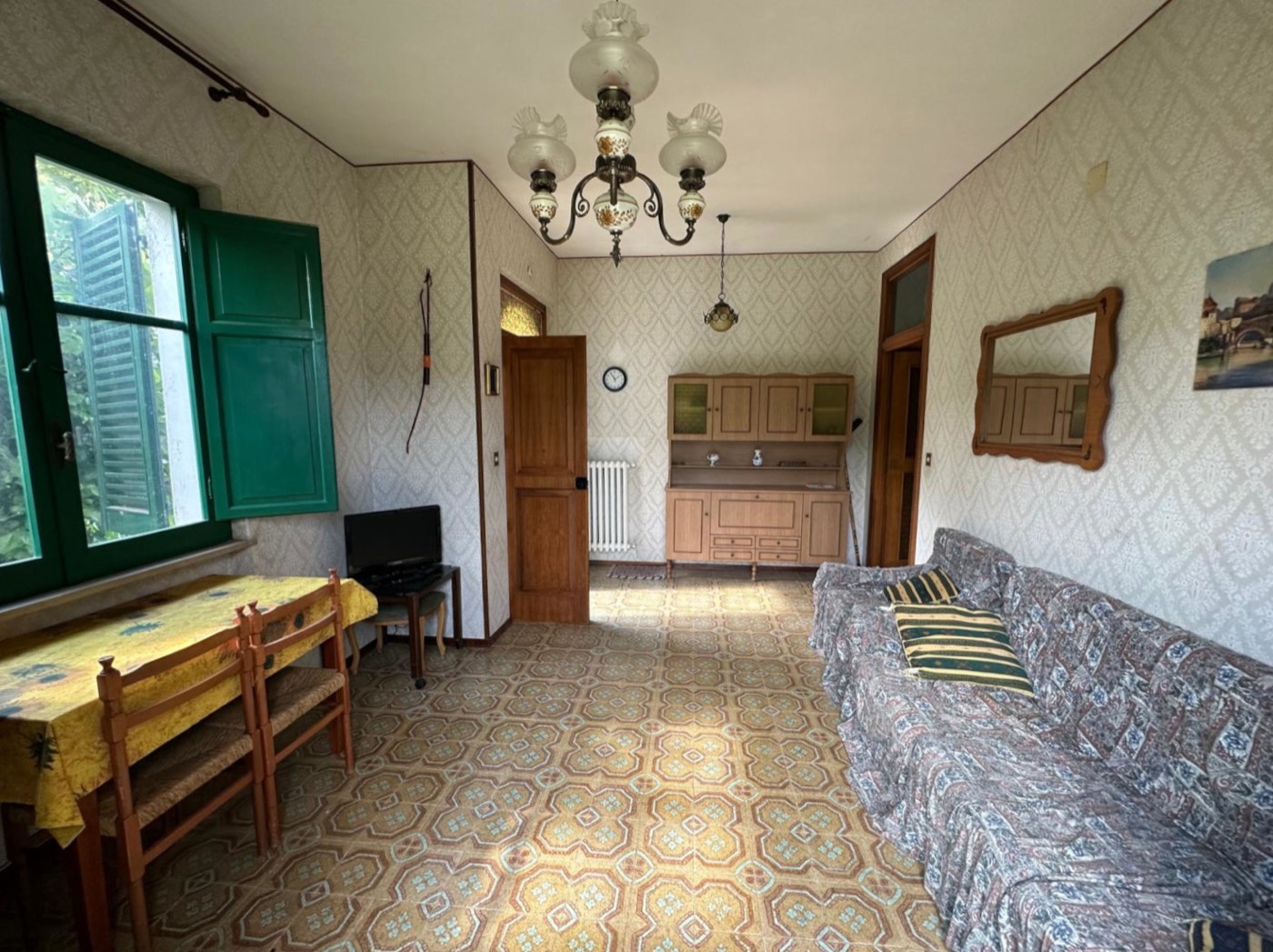 Enchanting Two-Level Apartment with Panoramic View in Caramanico Terme property photograph