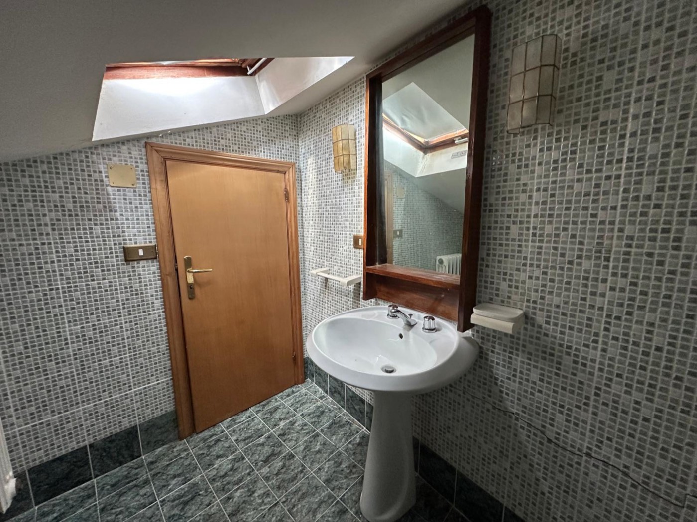 Enchanting Two-Level Apartment with Panoramic View in Caramanico Terme property photograph