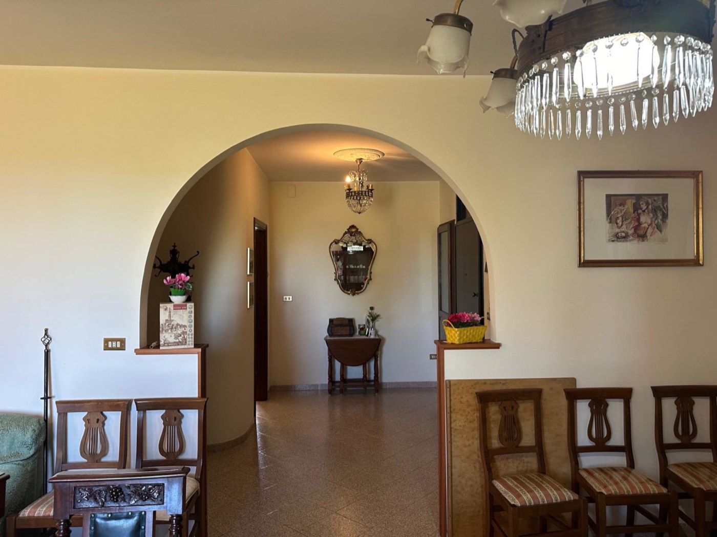 Apartment with Garage, Attic and Private Courtyard property photograph