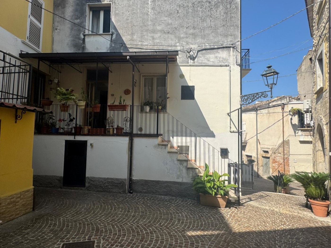 Independent Portion with Panoramic Balcony in the Historic Centre property photograph