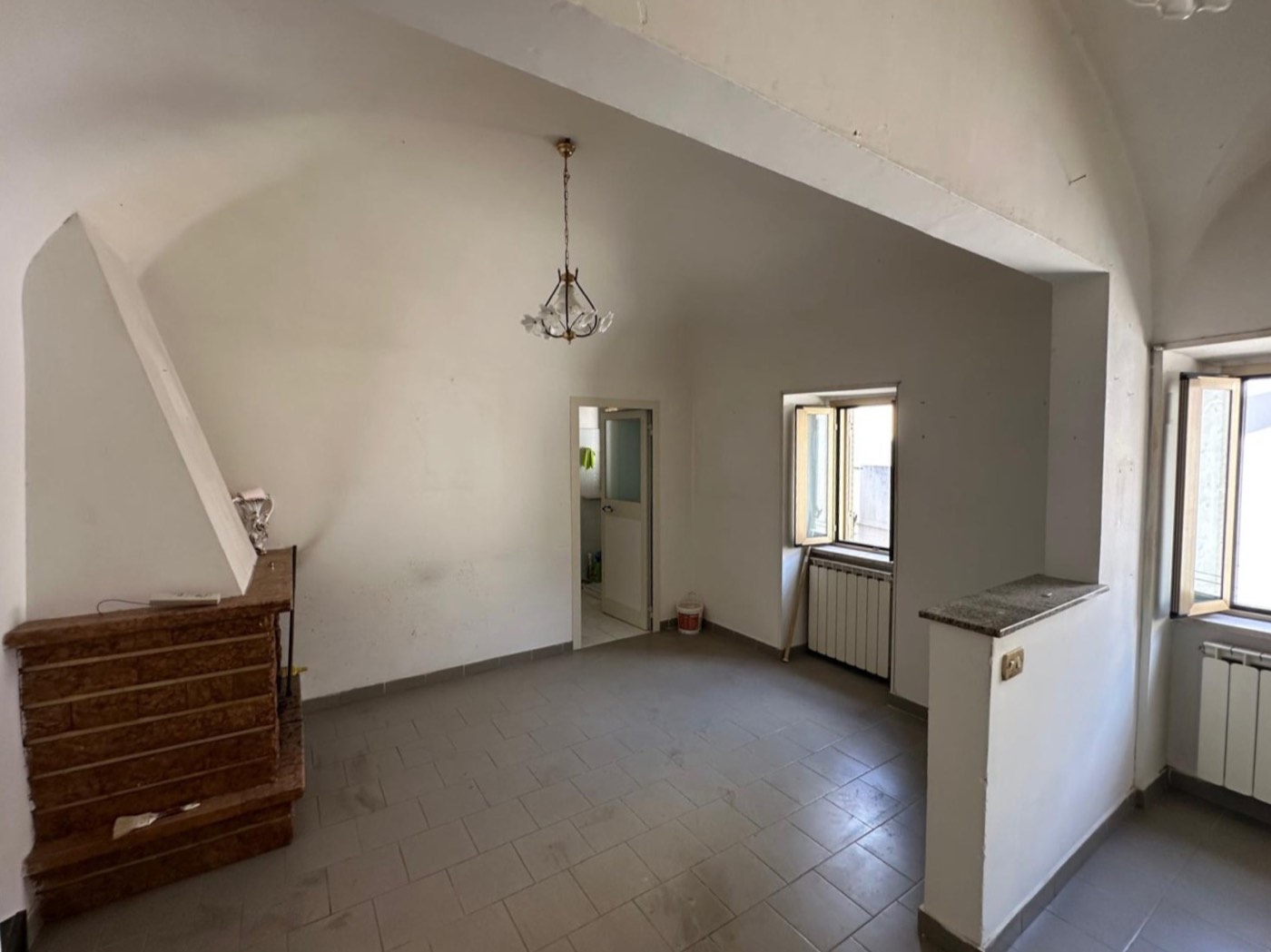 House on three levels in Rosciano property photograph