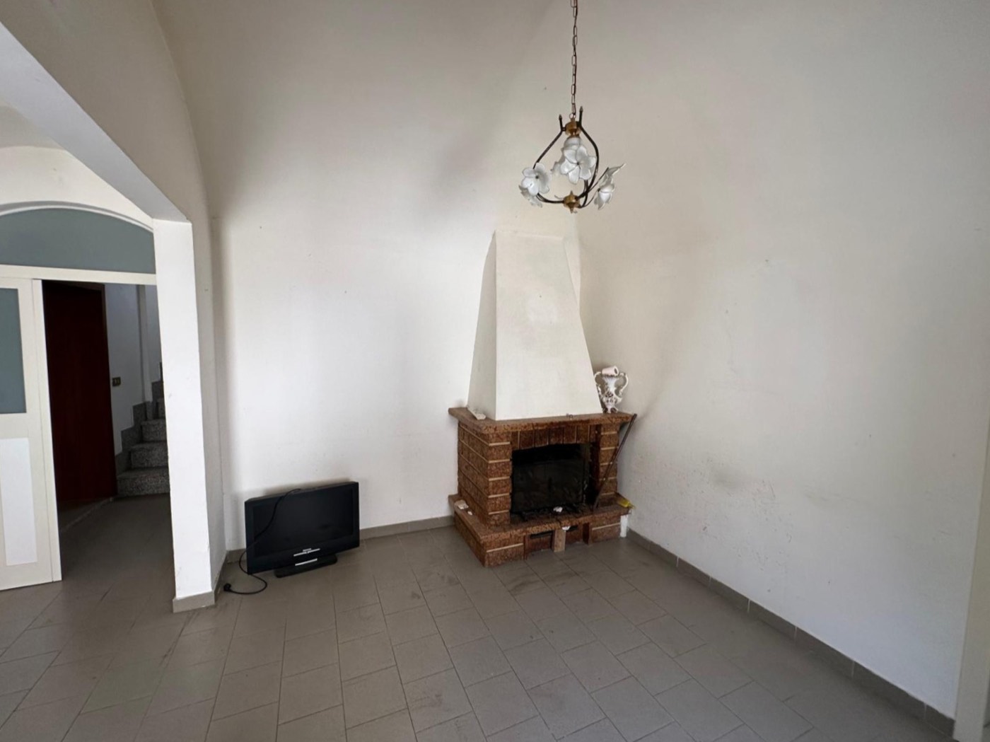 House on three levels in Rosciano property photograph