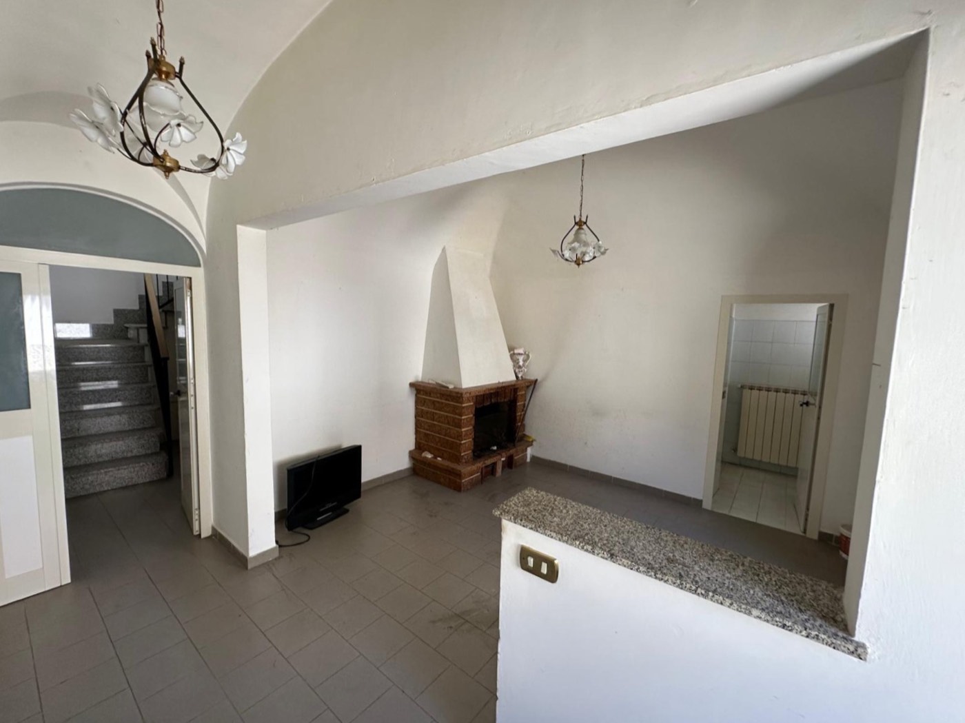 House on three levels in Rosciano property photograph