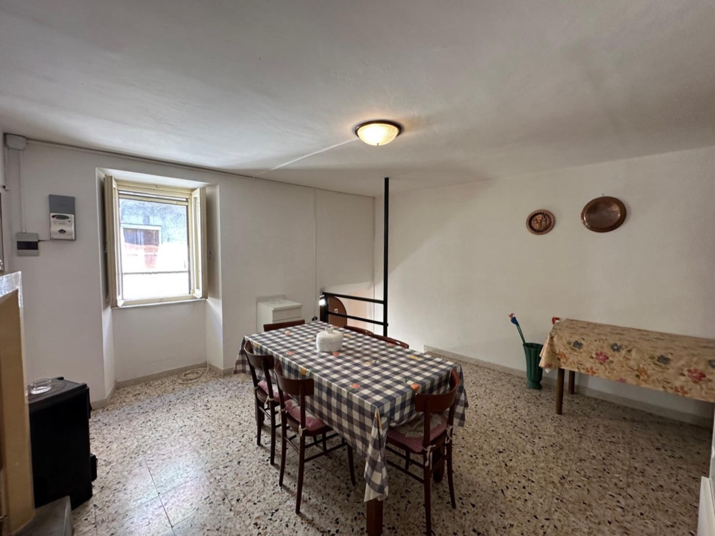 Townhouse with Cellars in the Historic Centre of Caramanico Terme property photograph