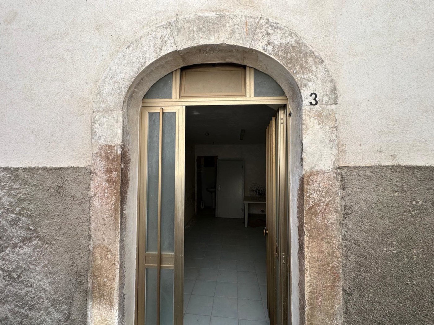 Townhouse with Cellars in the Historic Centre of Caramanico Terme property photograph