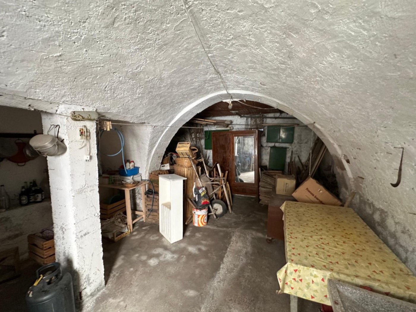 Townhouse with Cellars in the Historic Centre of Caramanico Terme property photograph