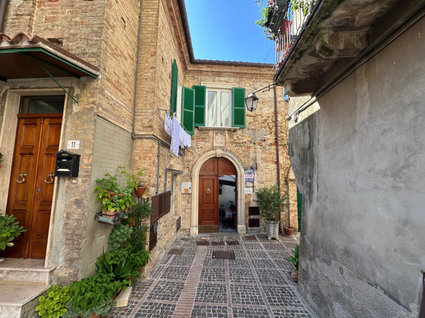 Independent Apartment in a Noble Palace in the Historic Centre property photograph