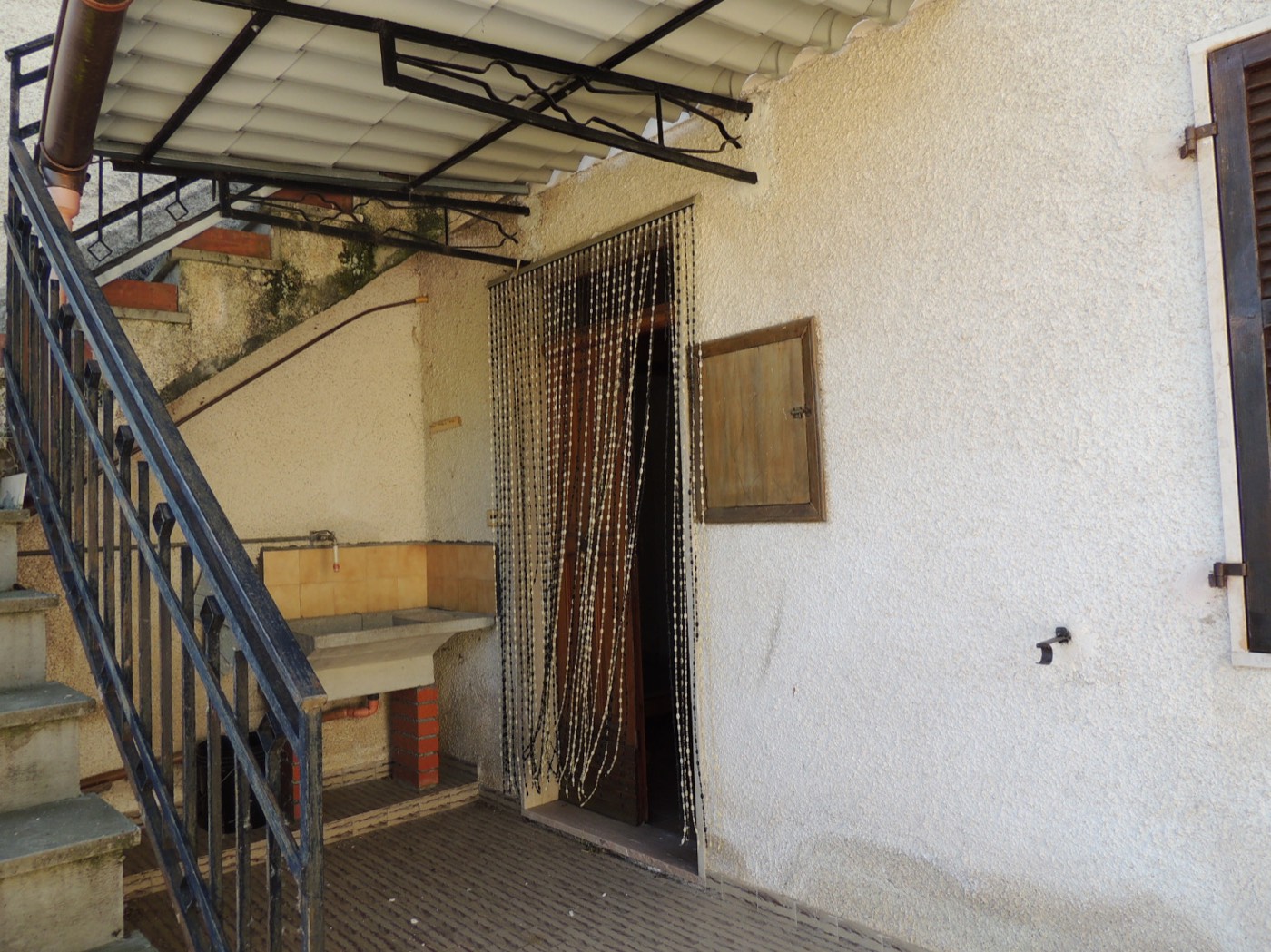 First-Floor Apartment with Terrace, Cellar and Grotto property photograph