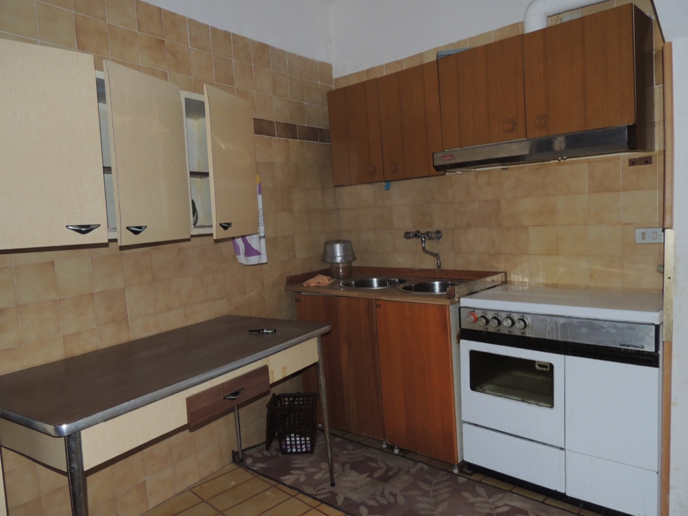 First-Floor Apartment with Terrace, Cellar and Grotto property photograph