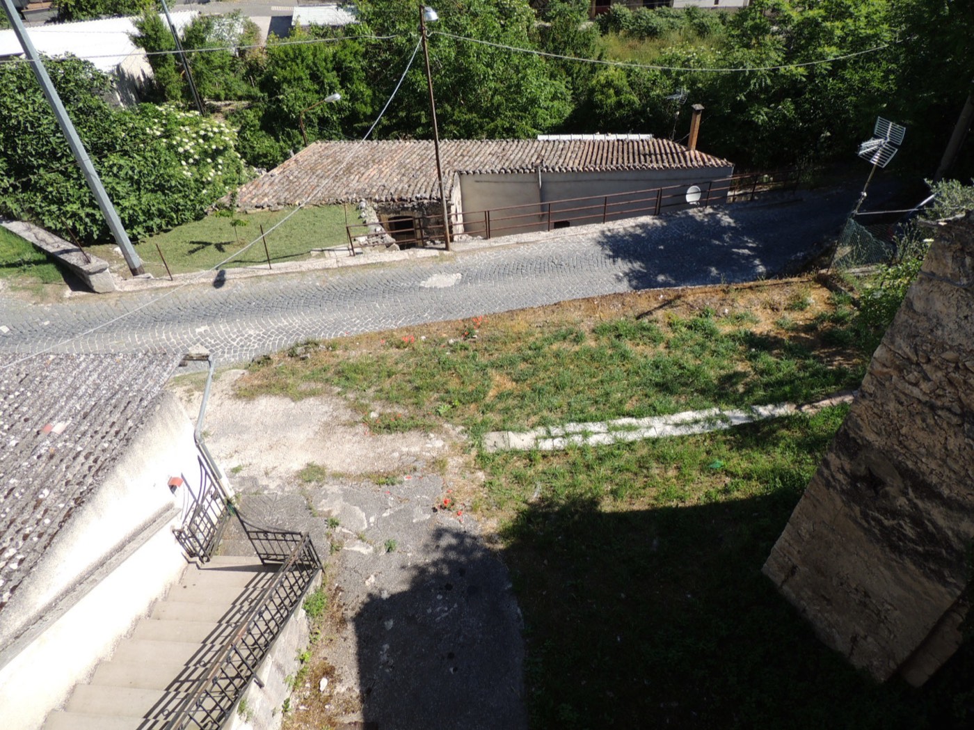 First-Floor Apartment with Terrace, Cellar and Grotto property photograph