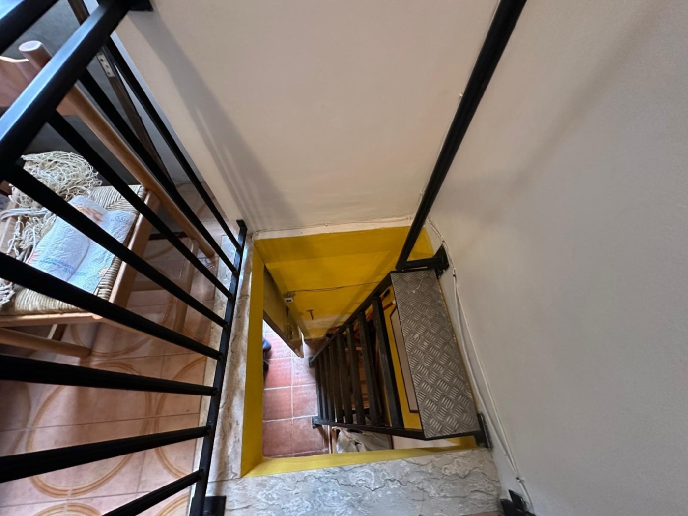 Townhouse in the historic center of Pietranico property photograph