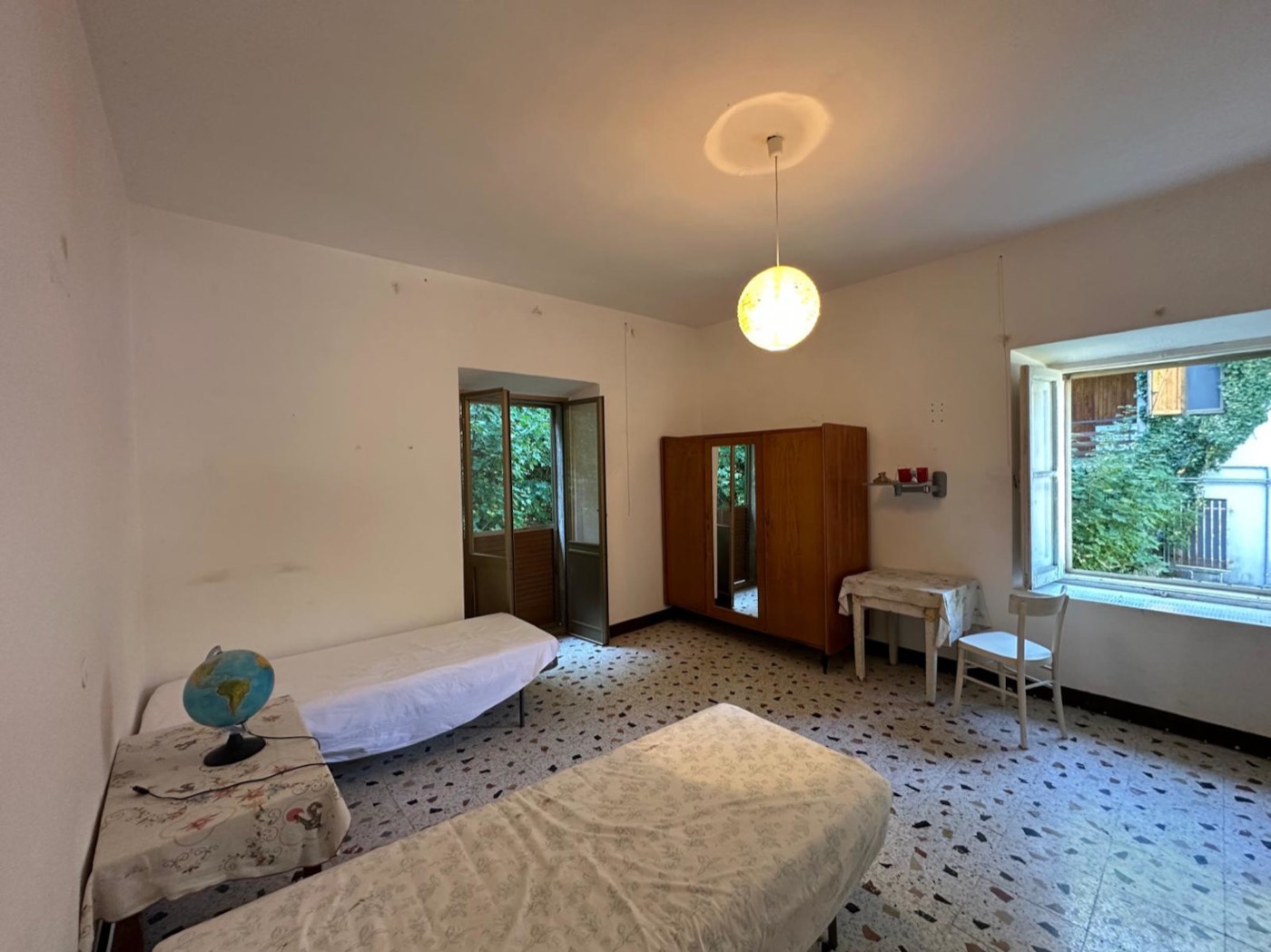 Detached House with Private Courtyard in Sant'Eufemia property photograph