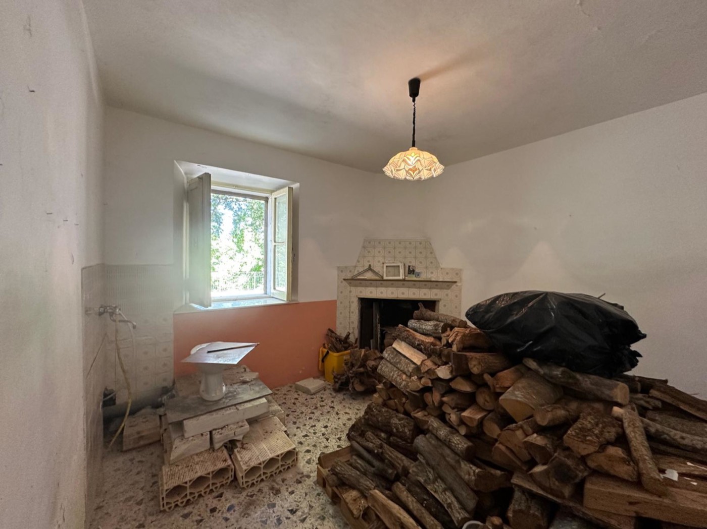 Detached House with Private Courtyard in Sant'Eufemia property photograph
