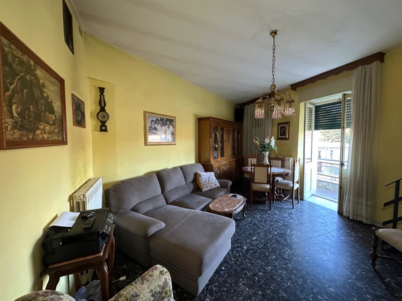 Townhouse with Terrace in the Historic Centre of Torre de' Passeri property photograph