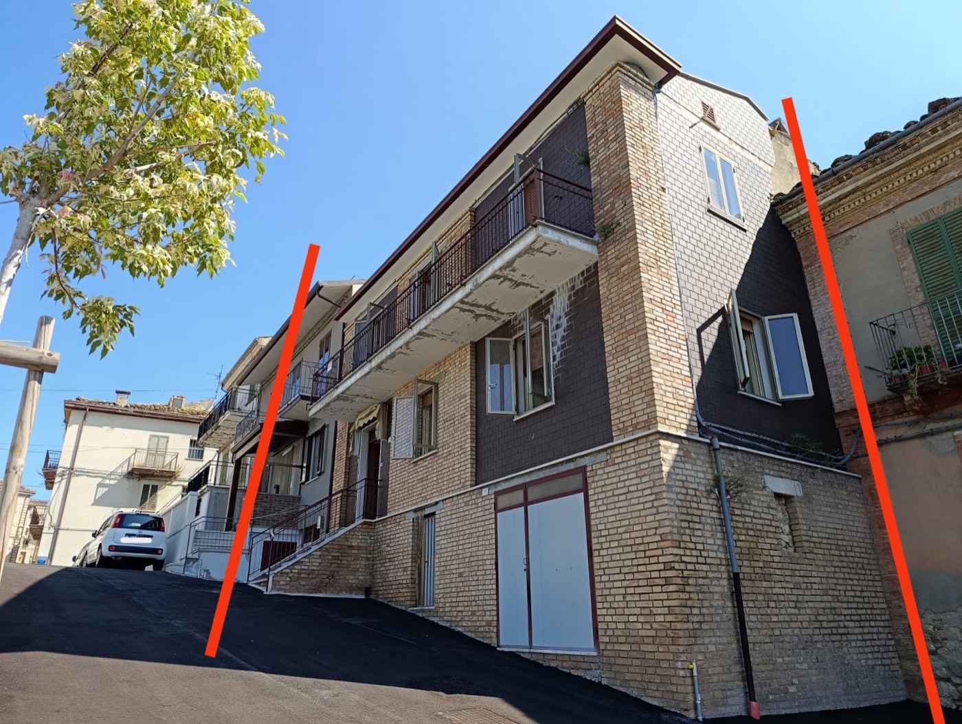Panoramic Townhouse with Garden in San Martino sulla Marrucina property photograph