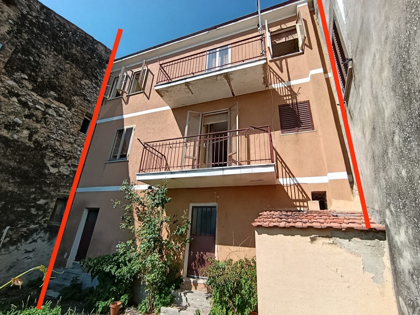 Panoramic Townhouse with Garden in San Martino sulla Marrucina property photograph