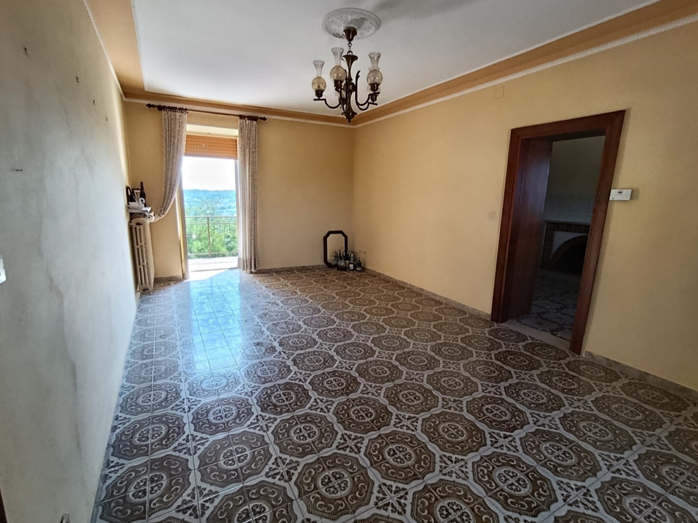 Panoramic Townhouse with Garden in San Martino sulla Marrucina property photograph