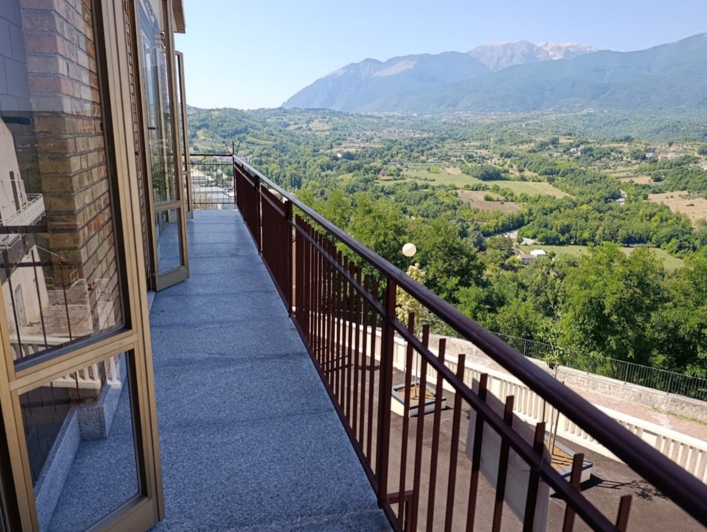 Panoramic Townhouse with Garden in San Martino sulla Marrucina property photograph