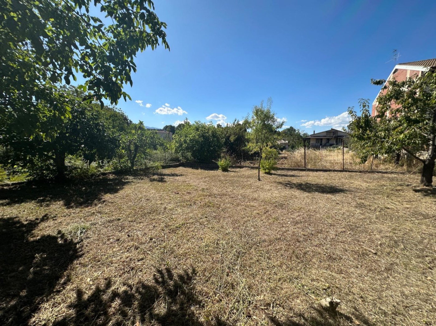 Character Property Complex in Roccamorice with Two Buildings and a Private Garden property photograph