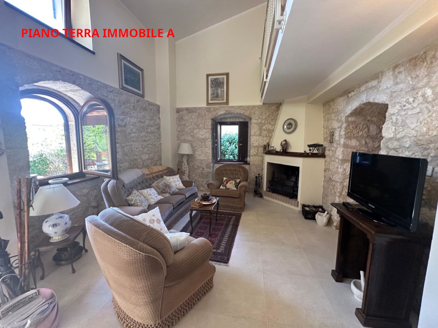 Character Property Complex in Roccamorice with Two Buildings and a Private Garden property photograph