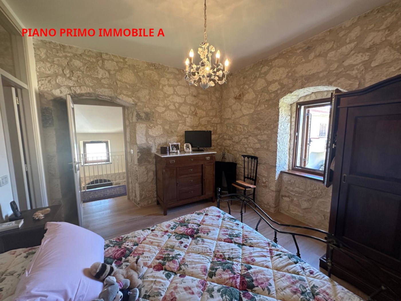 Character Property Complex in Roccamorice with Two Buildings and a Private Garden property photograph