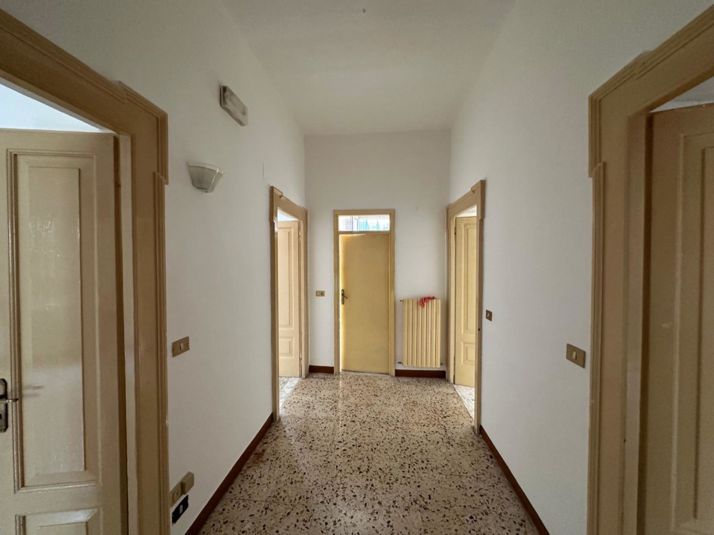 Apartment with Garage and Grotto in Capestrano property photograph