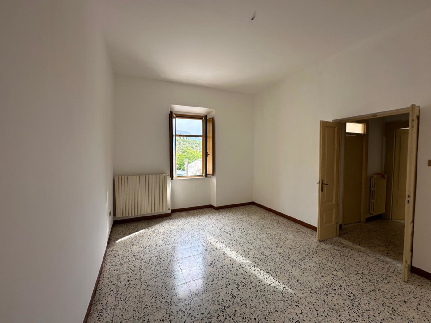 Apartment with Garage and Grotto in Capestrano property photograph