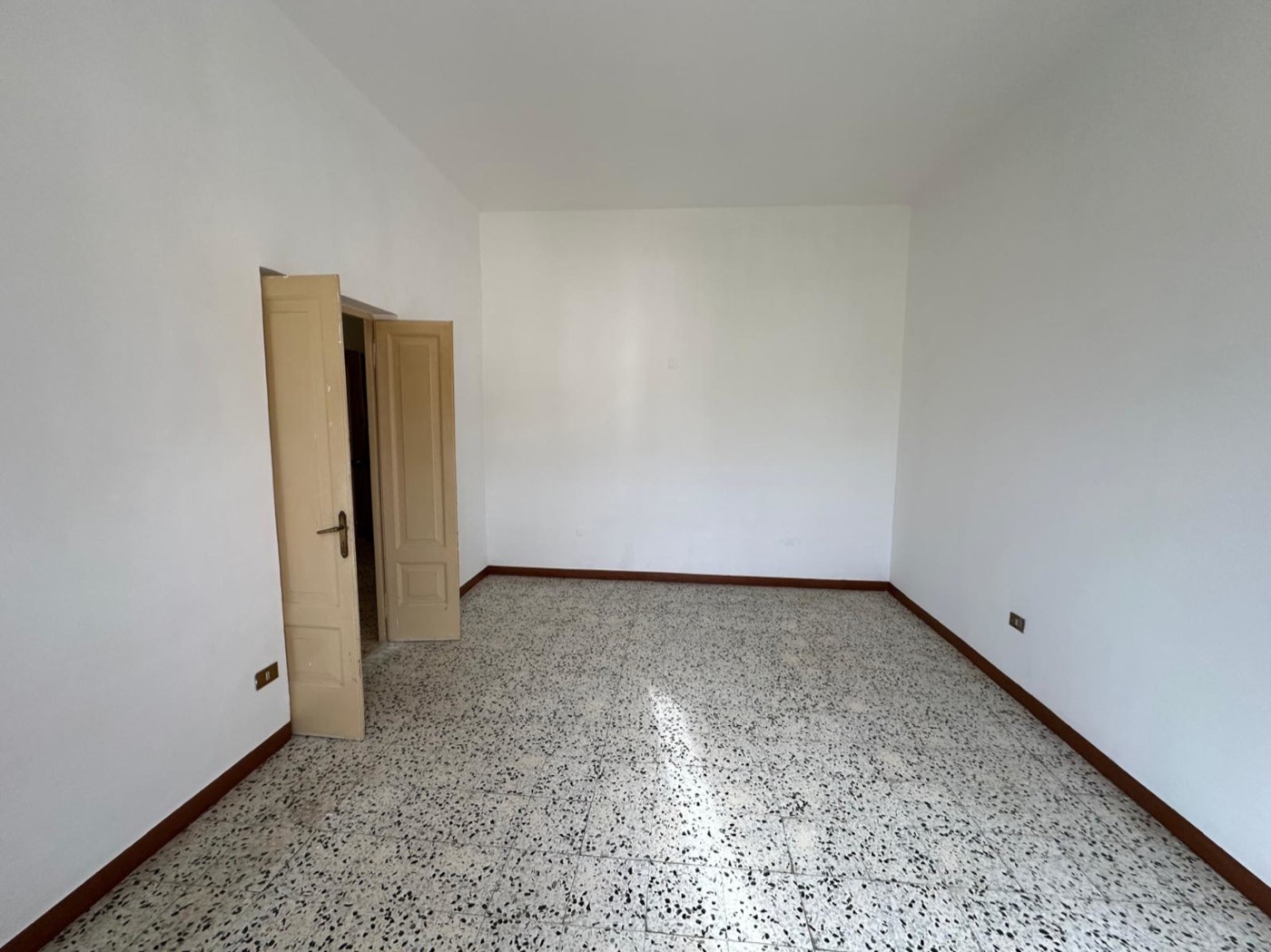 Apartment with Garage and Grotto in Capestrano property photograph