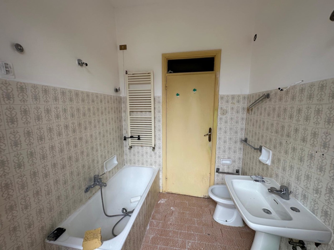Apartment with Garage and Grotto in Capestrano property photograph