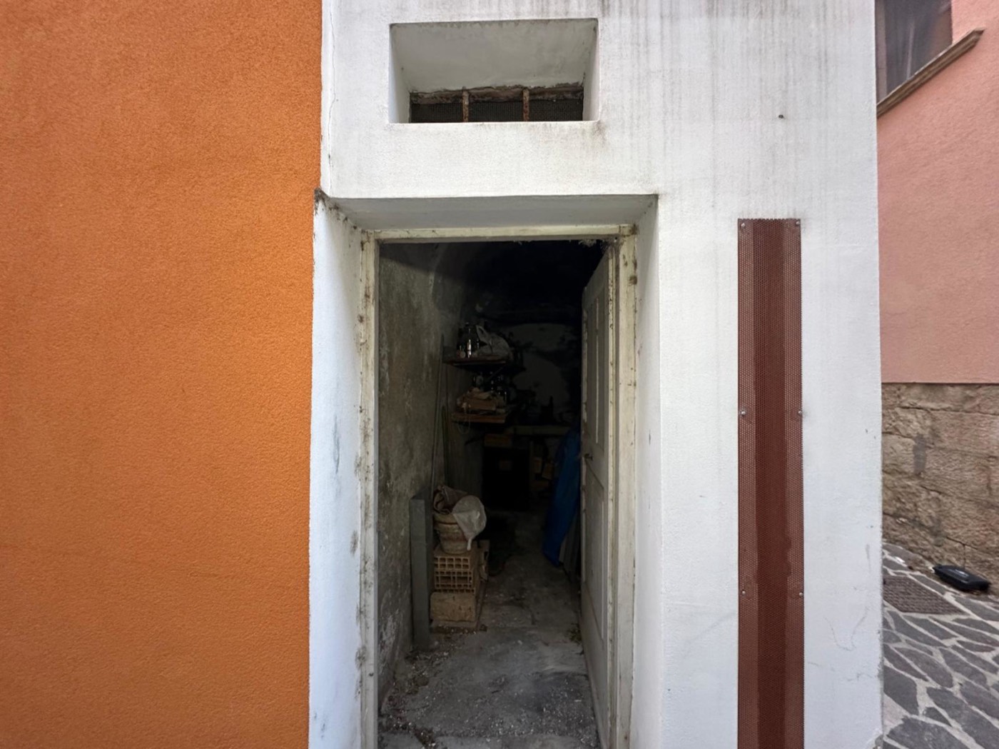 Independent Portion with Cellar in the Historic Heart of Torre de' Passeri property photograph