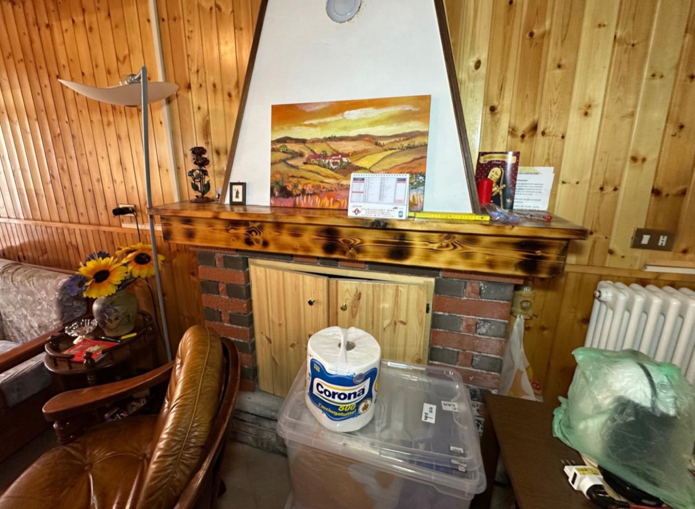 Apartment with Private Entrance property photograph