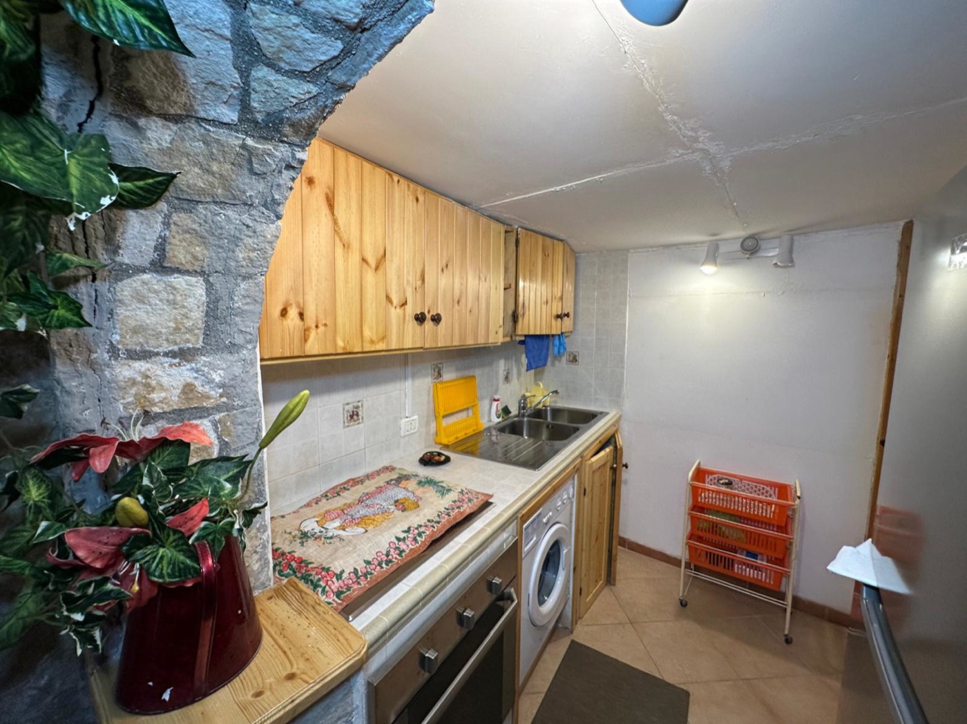 Apartment with Private Entrance property photograph