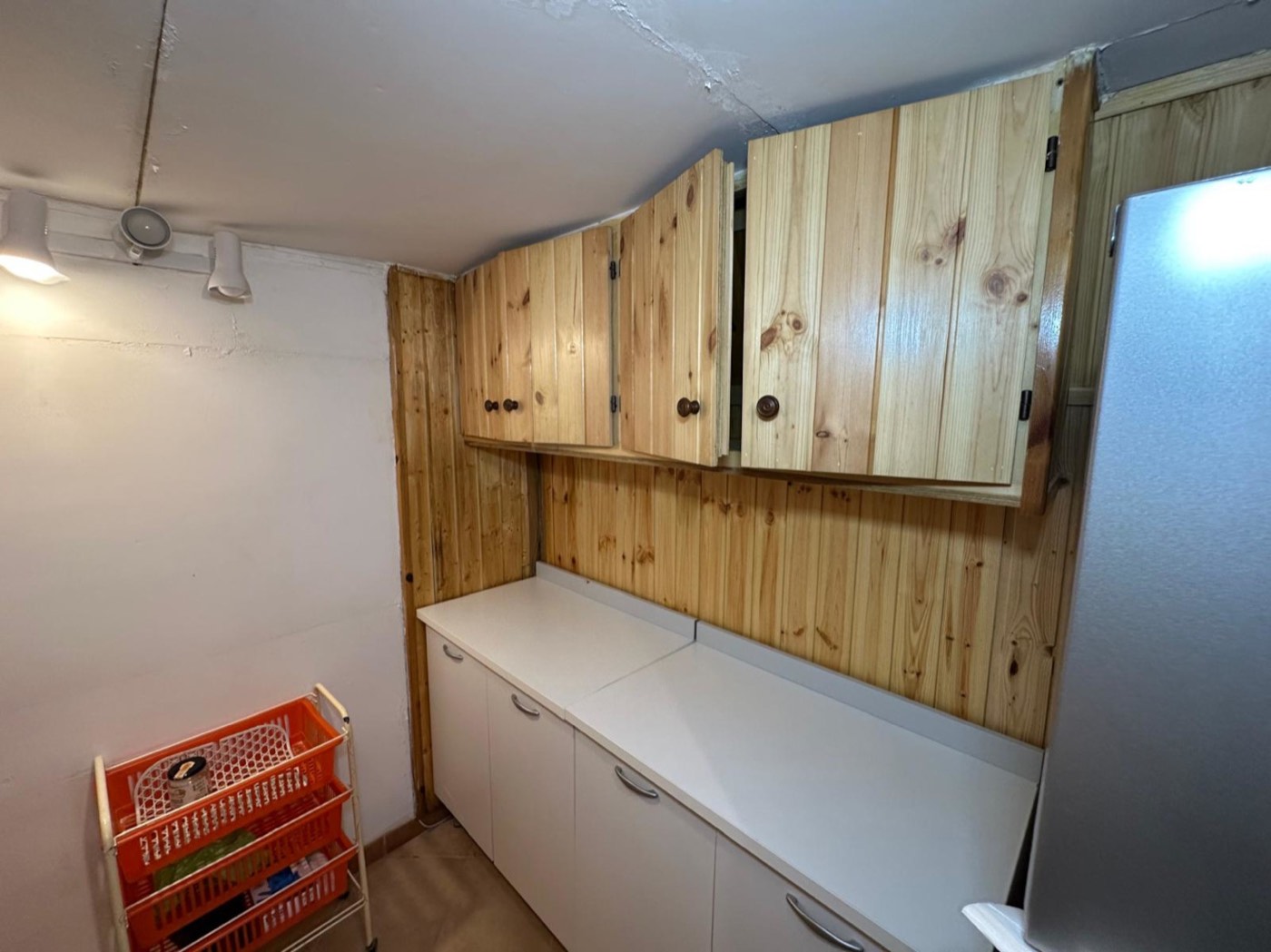 Apartment with Private Entrance property photograph