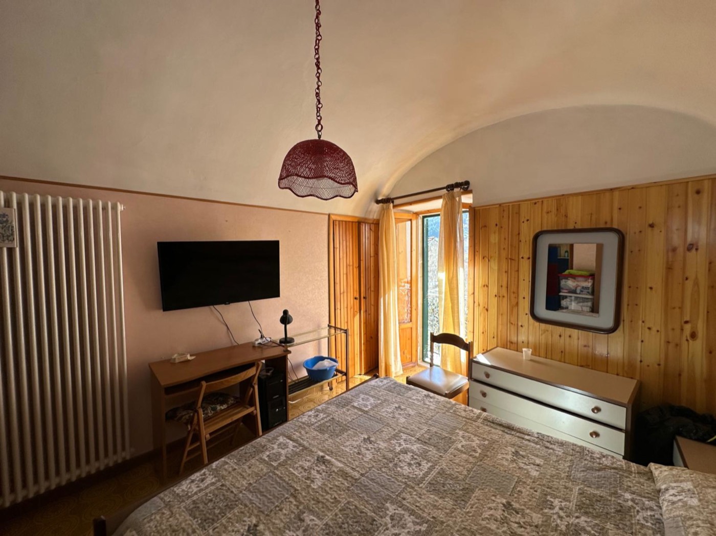 Apartment with Private Entrance property photograph