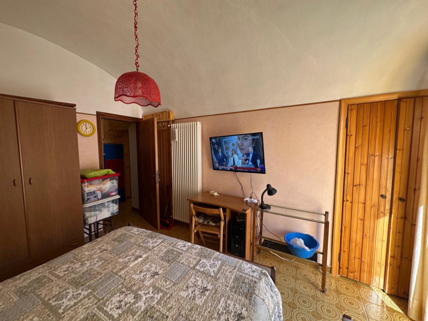Apartment with Private Entrance property photograph