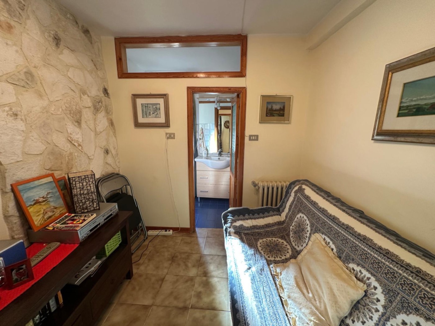 Townhouse in the Historic Centre of Caramanico Terme property photograph