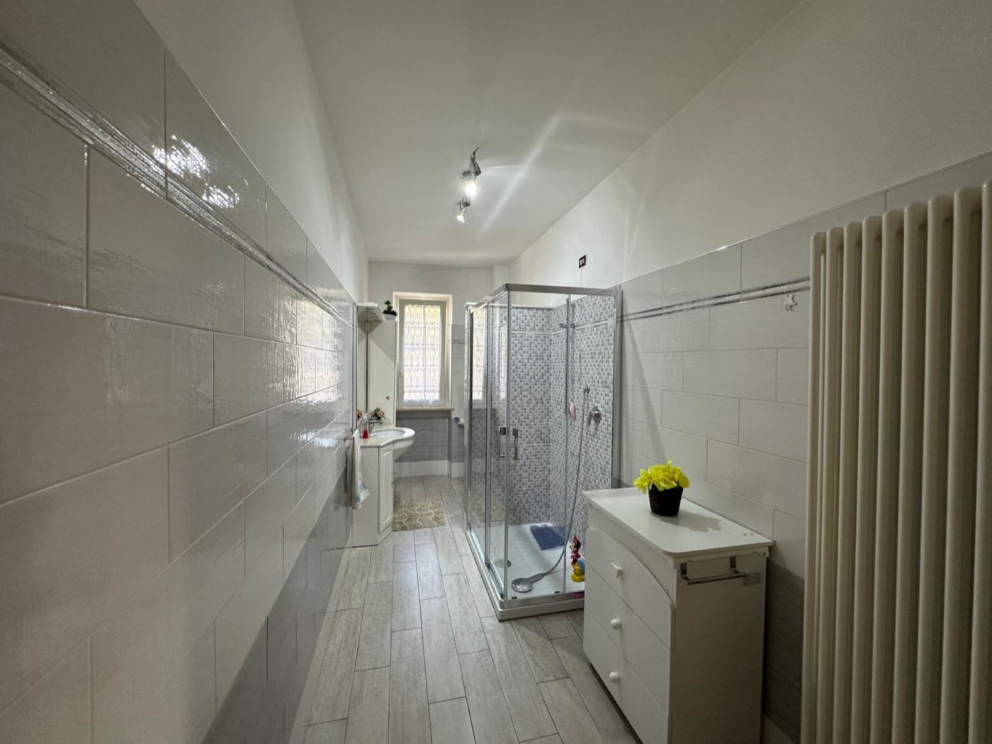 Apartment with Terrace, Attic and Storage Building property photograph