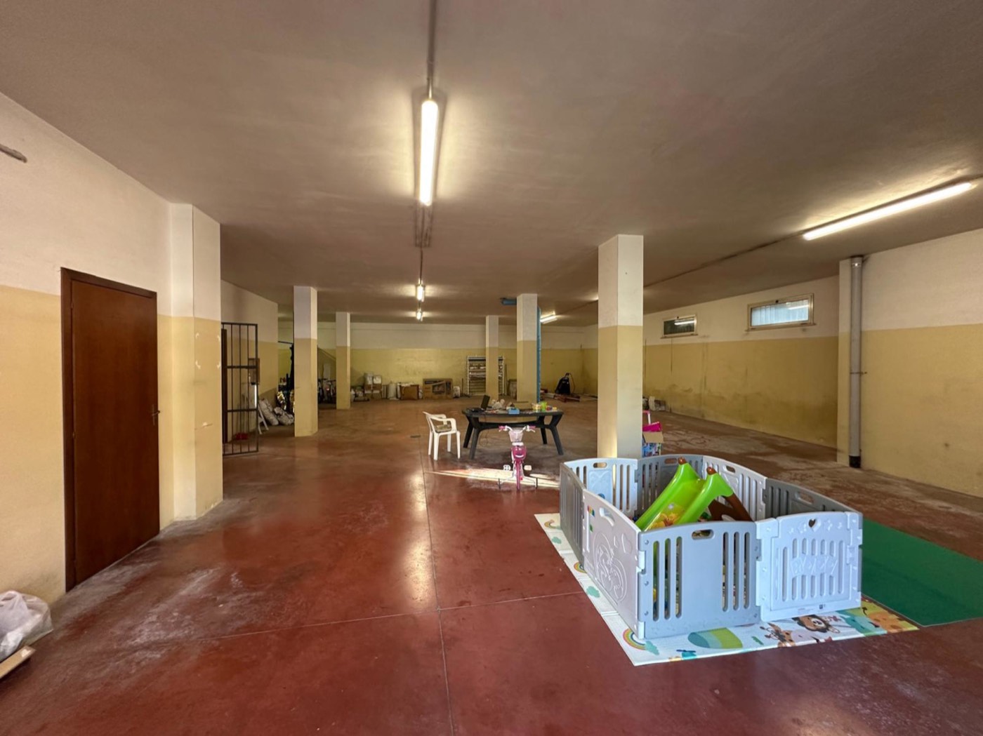 Apartment with Terrace, Attic and Storage Building property photograph