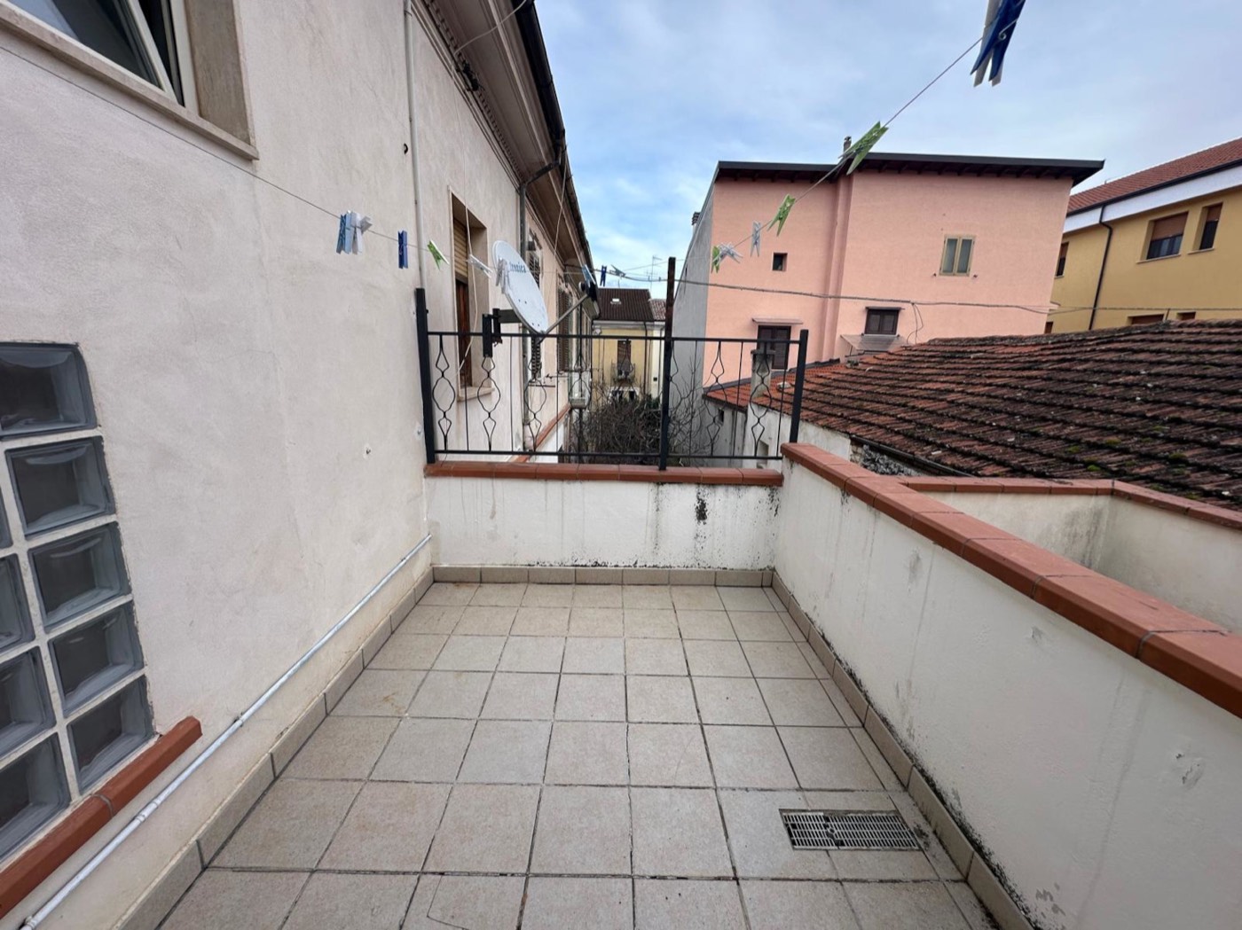 Apartment with Terrace and Attic in the Historic Centre property photograph